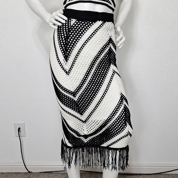 Willow & Wind NEW Bohemian Fringe Hippie Crochet 70's Skirt & Top 2 Piece Set *M - Picture 3 of 9